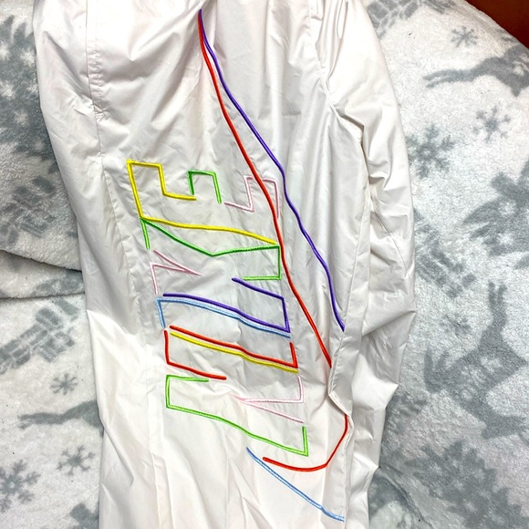 Nike Other - Men’s size Medium white Nike Windbreaker pants brand new!